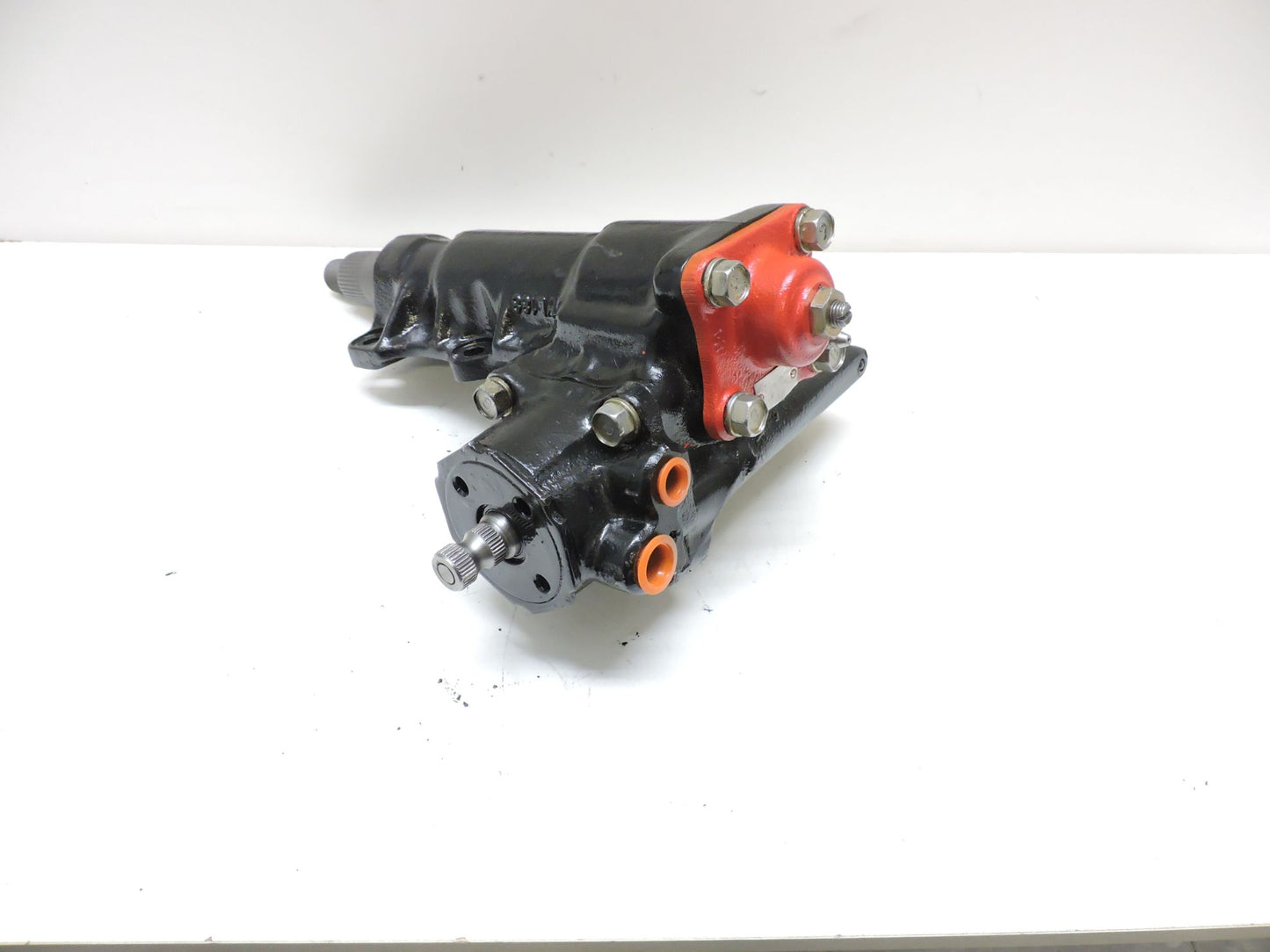 1984-1989 Mitsubishi Montero Steering Gear RDH_19704