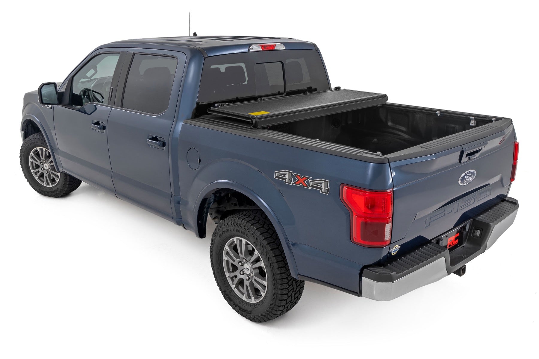 Hard Low Profile Bed Cover | 5'7" Bed | Ford F-150 (15-20)/Raptor (17-20) 